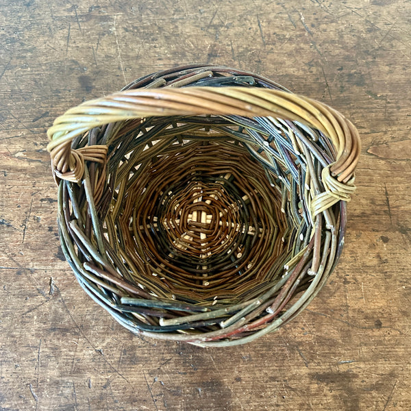French Willow Egg Basket Larger Cross