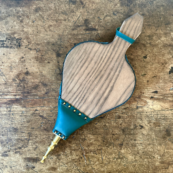 マウンテンリサーチ / BELLOWS PLOVER(ふいご) Traditional Green Leather Fire Bellows - Larger Cross