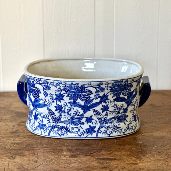 Large Chinese Porcelain Oval Cachepot with Leaves