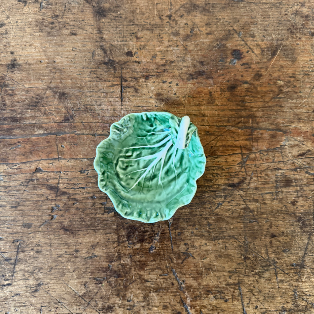 Cabbage 4" Curved Leaf Plate
