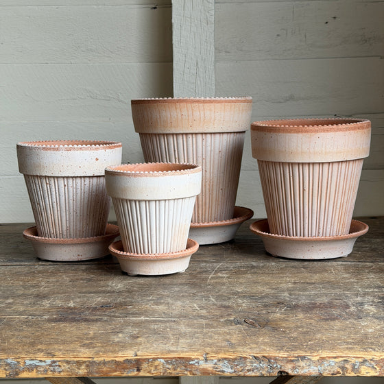 Danish Simona Pot & Saucer in Rosa Terracotta