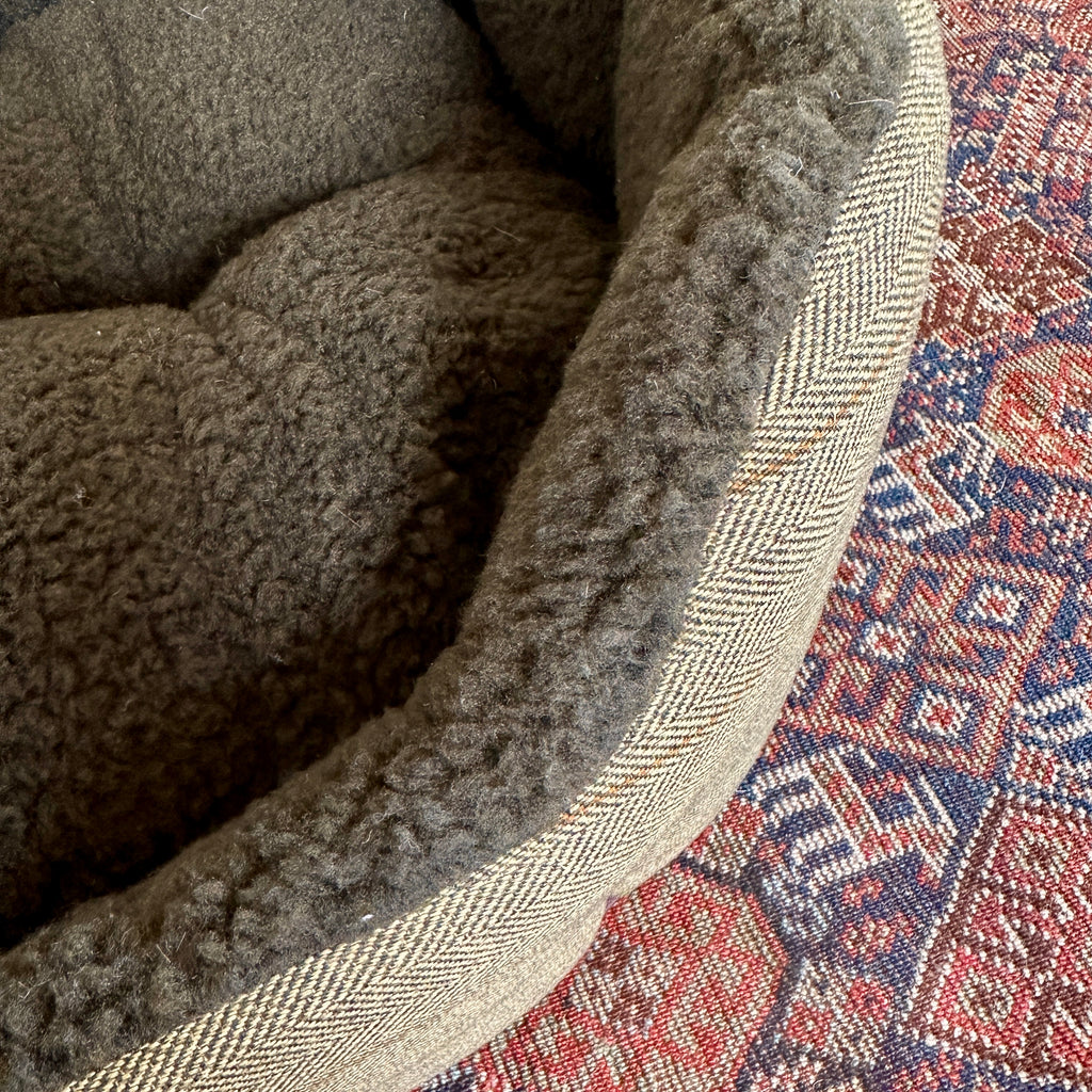 Green Round Modern Tweed Sherpa Dog Bed
