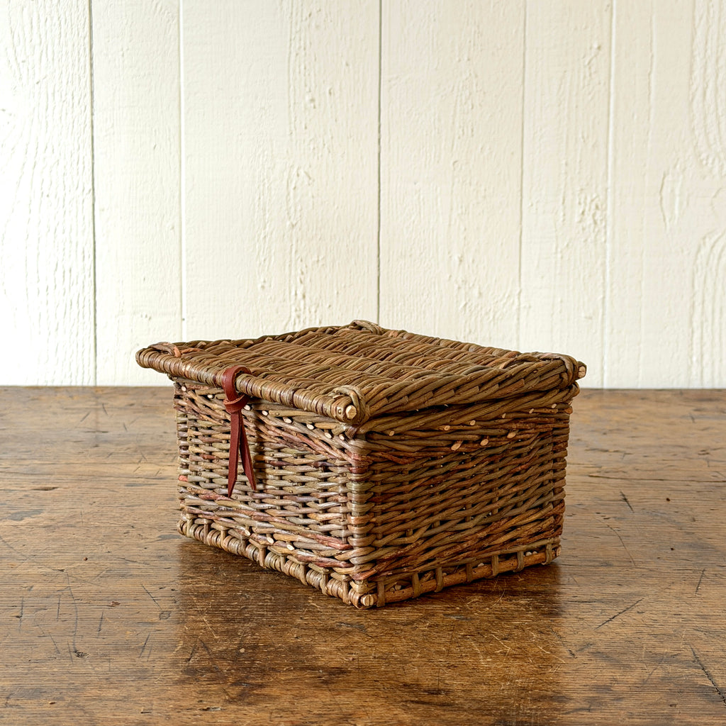 Lidded Wicker Key Box - Green