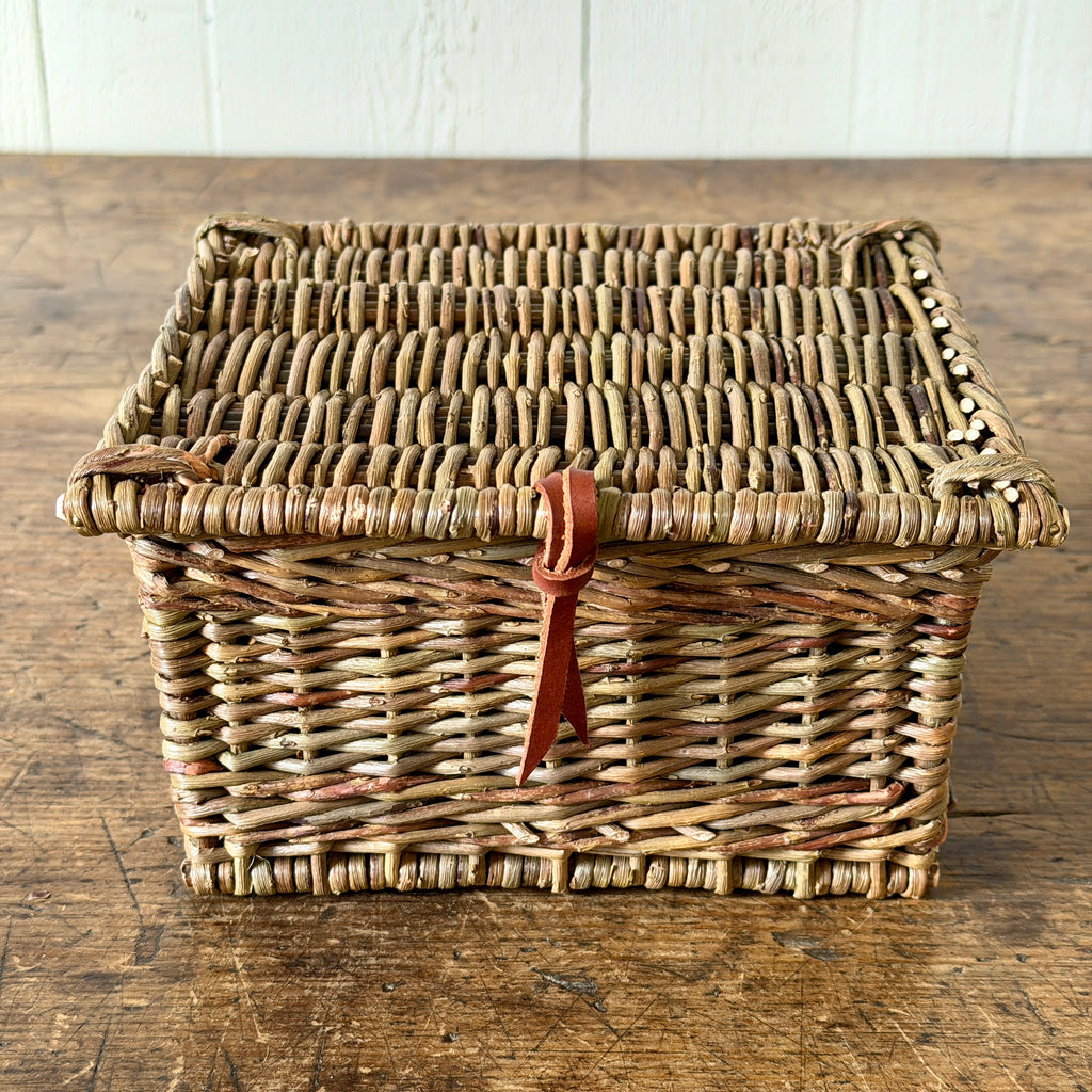 Lidded Wicker Key Box - Green