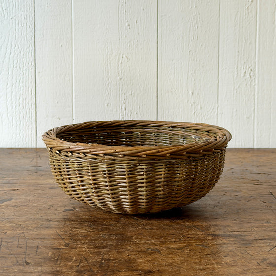 Round Curved Bread Basket - Green
