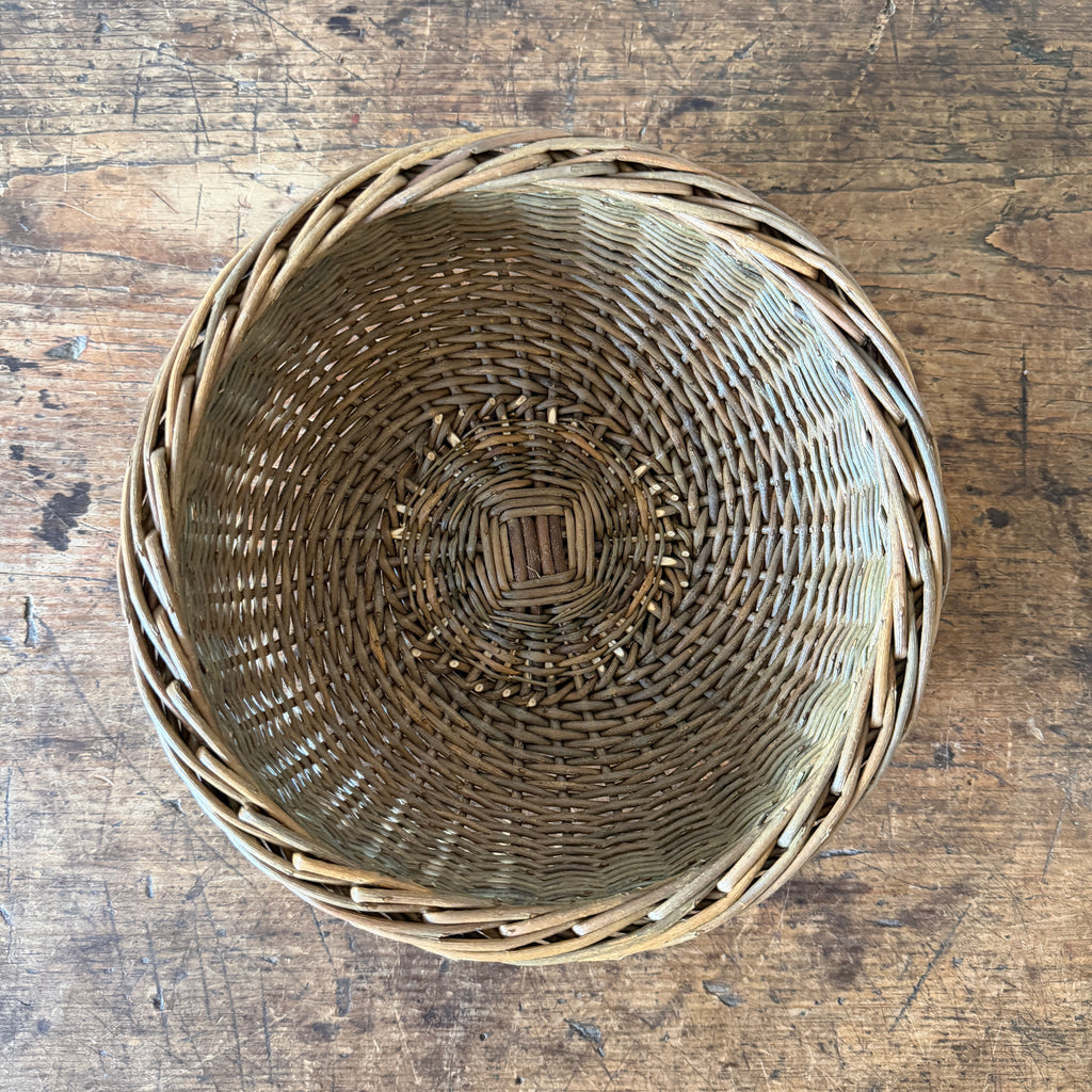 Round Curved Bread Basket - Green