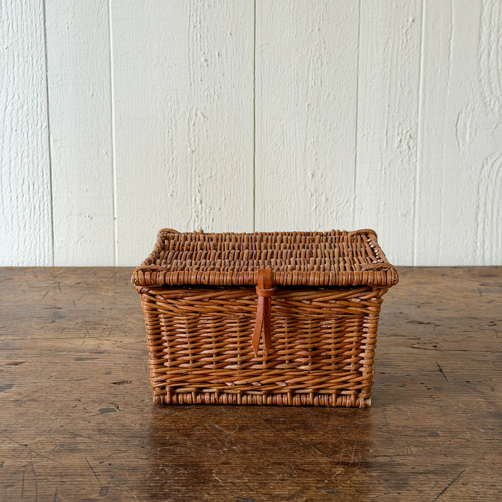 Lidded Wicker Key Box - Caramel