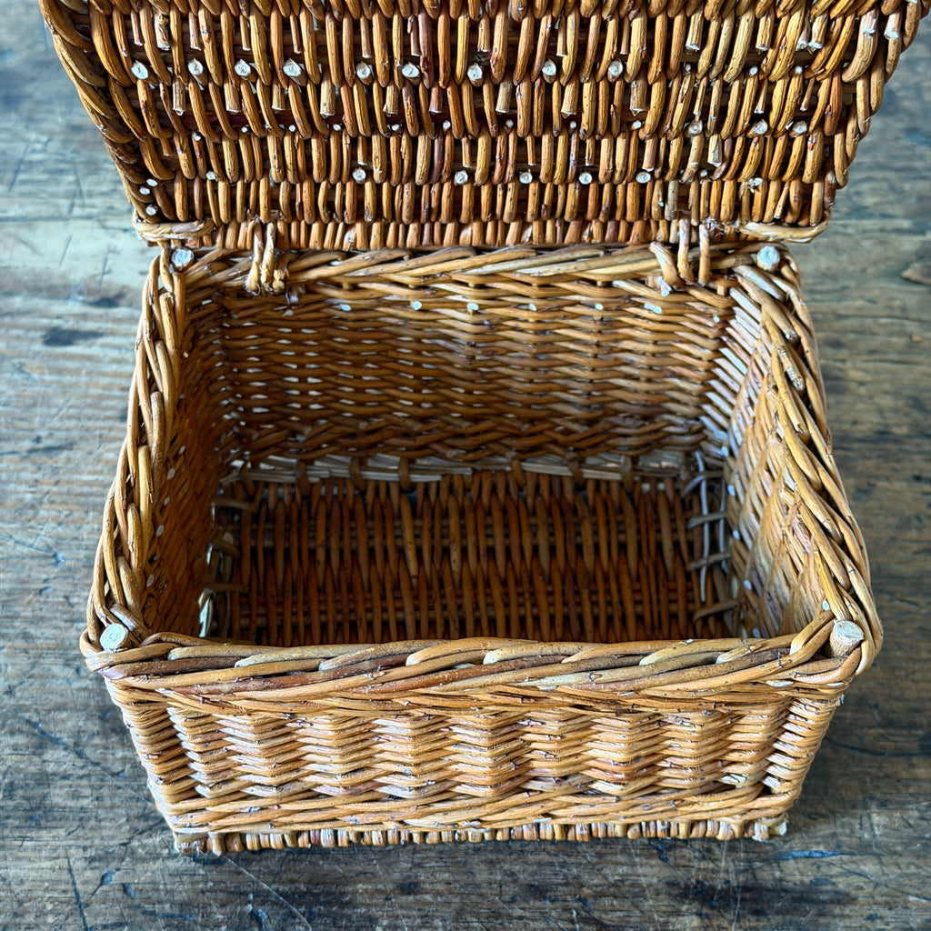 Lidded Wicker Key Box - Caramel