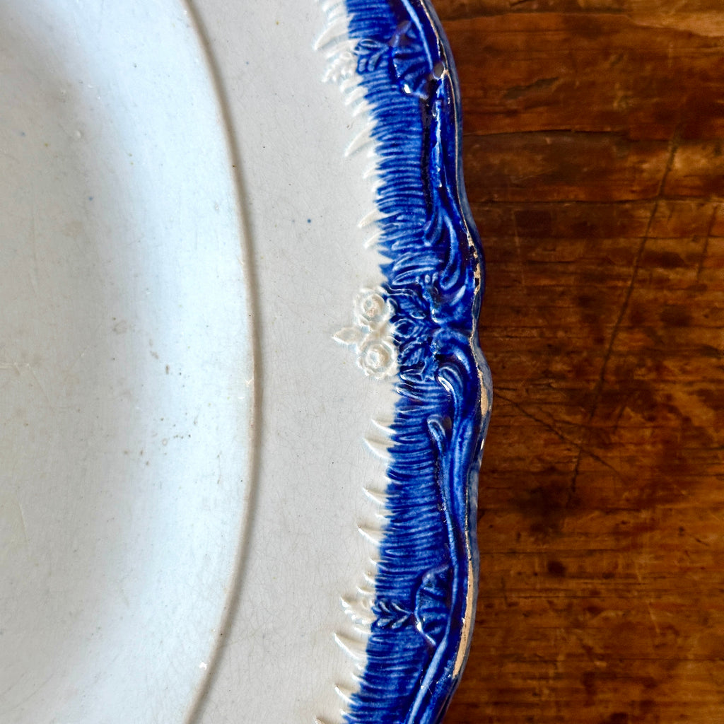 Antique Leeds Platter with Feather Edge - 17.5"