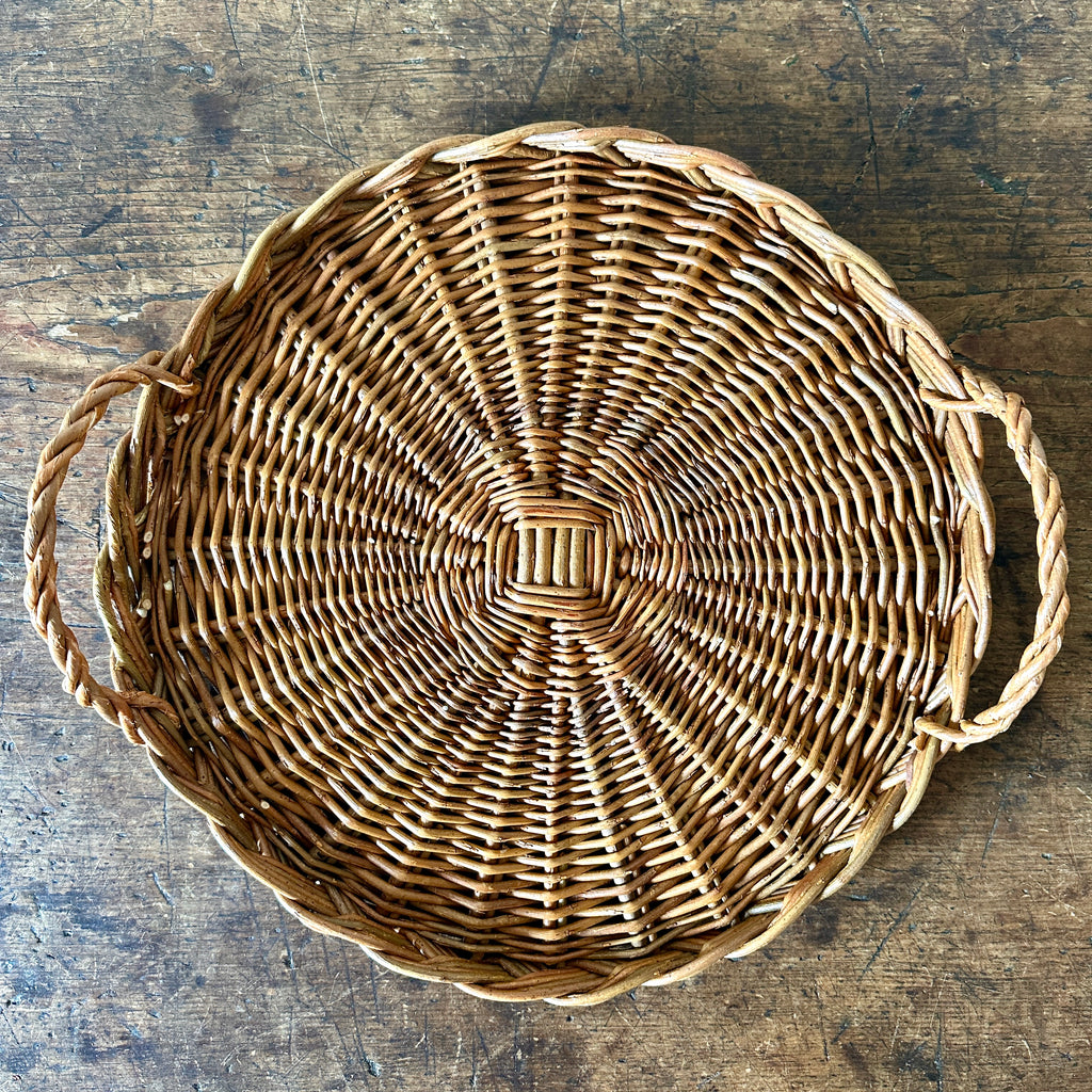 Caramel Wicker Bell and Tray