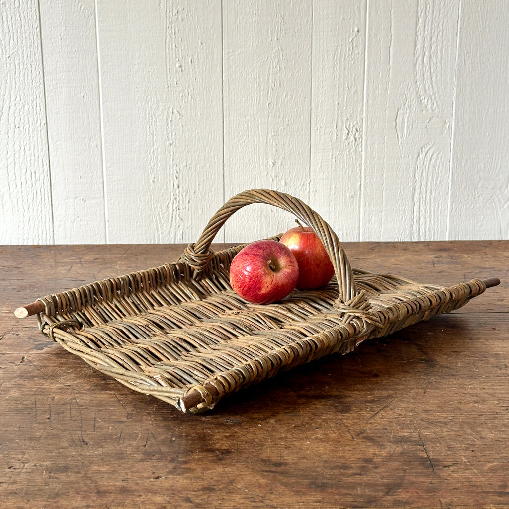 One Handle Willow Provencal Cheese Tray