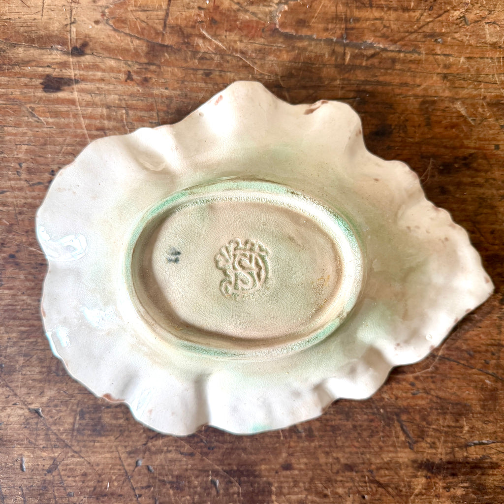 Majolica Begonia Leaf Dish