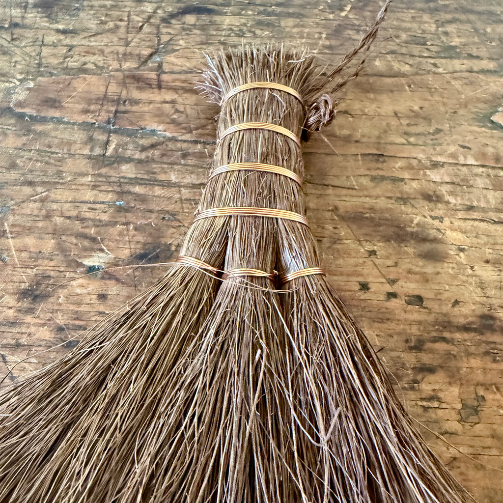 Small Japanese Shuro Hand Brush