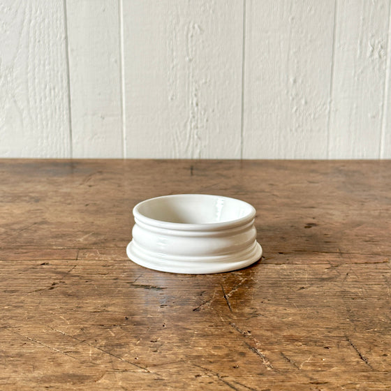 Classical Plain Porcelain Pinch Pot - Large
