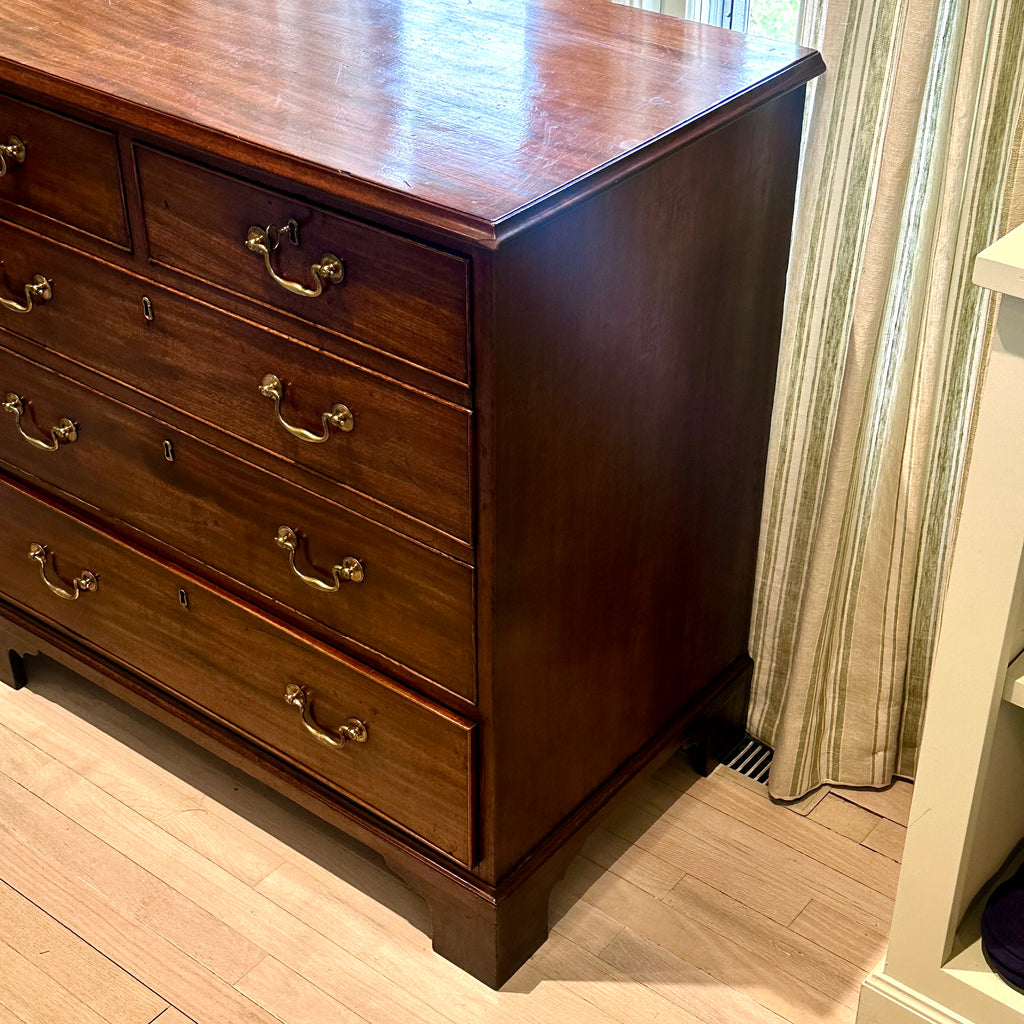 Late 18th C Chest of Drawers