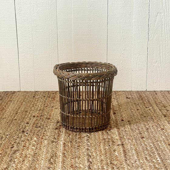 Small Openwork Waste Basket with Braided Edge - Green