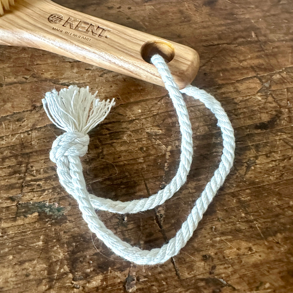 Short Handled Bath Brush with Natural Bristles