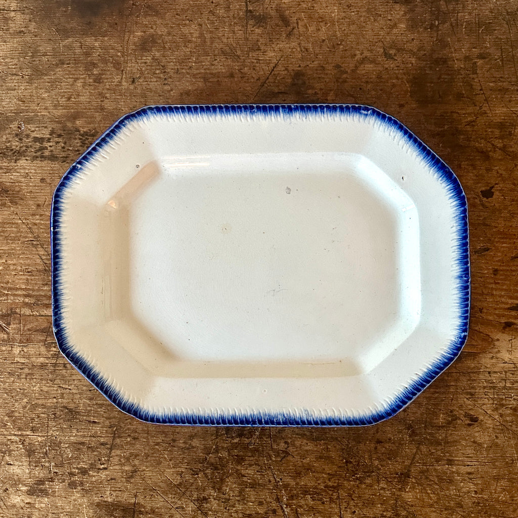 Antique Blue Feather Edge Leeds Platter - 15.5"