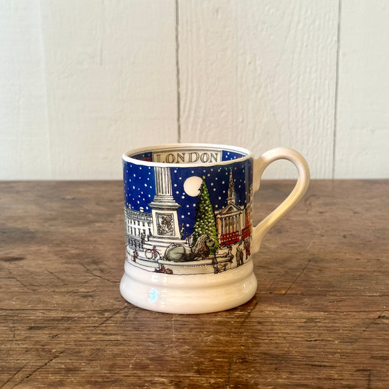 London at Christmas  ½ Pint Mug