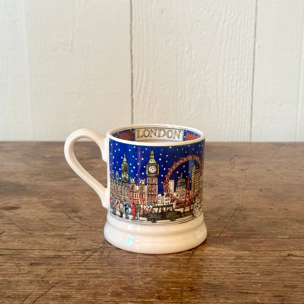 London at Christmas  ½ Pint Mug