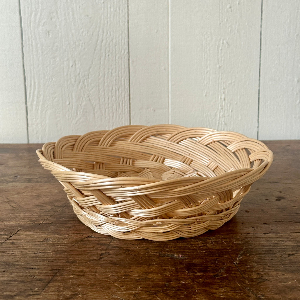 Small White Wicker Fruit Basket