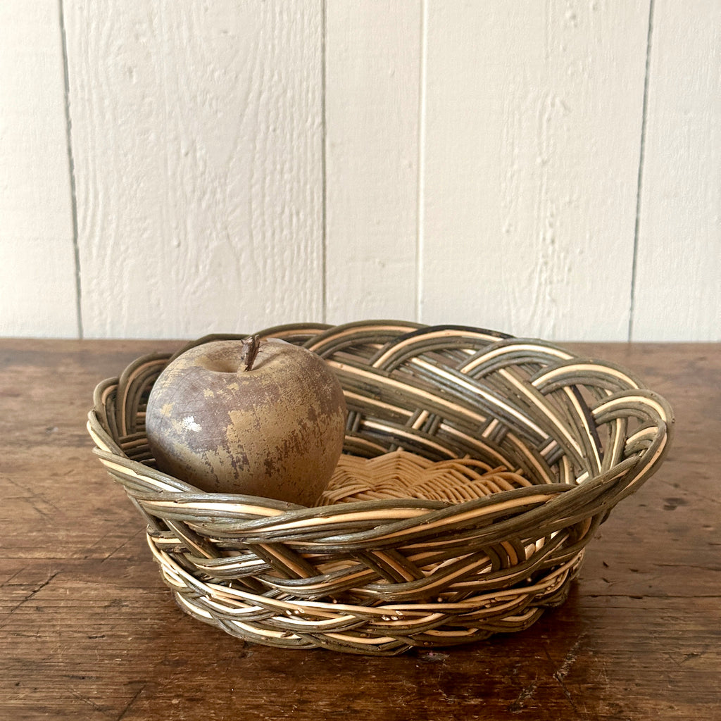 Small Green & White Wicker Fruit Basket