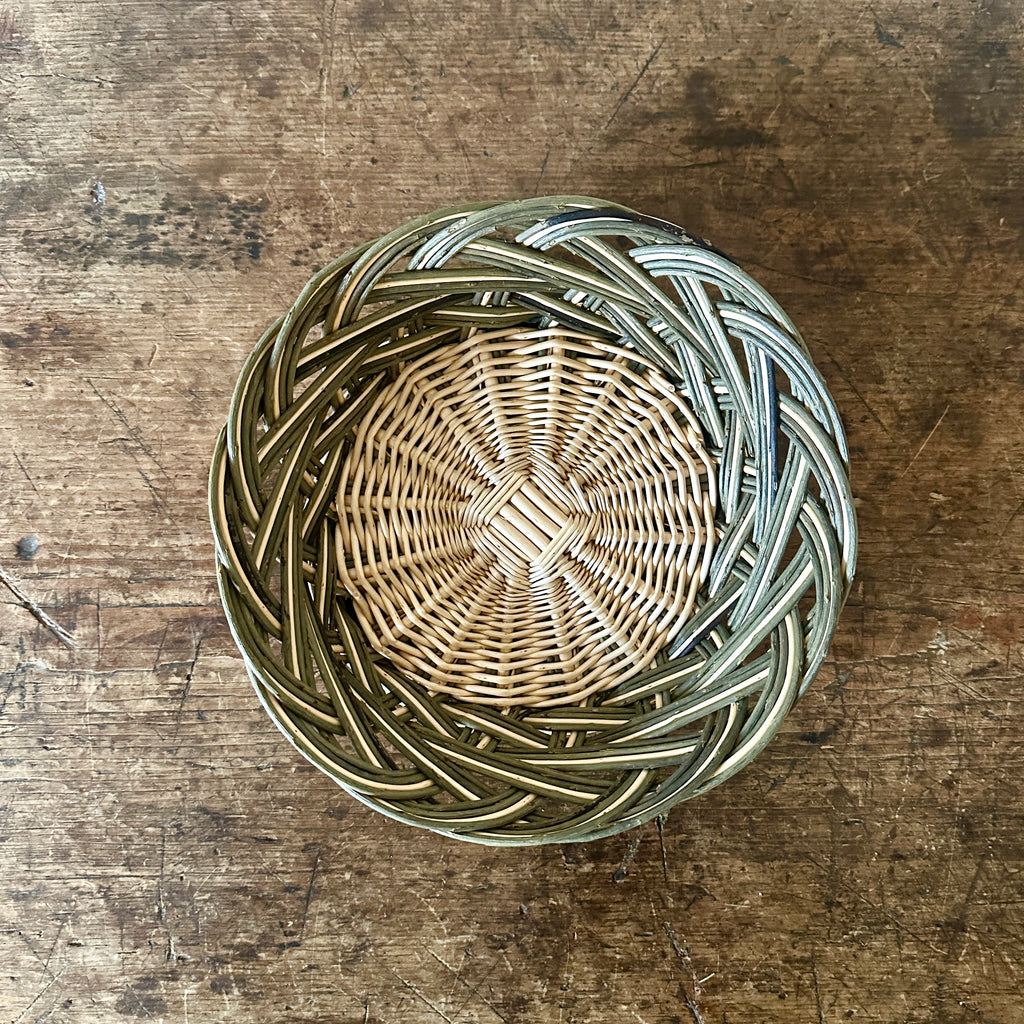 Small Green & White Wicker Fruit Basket