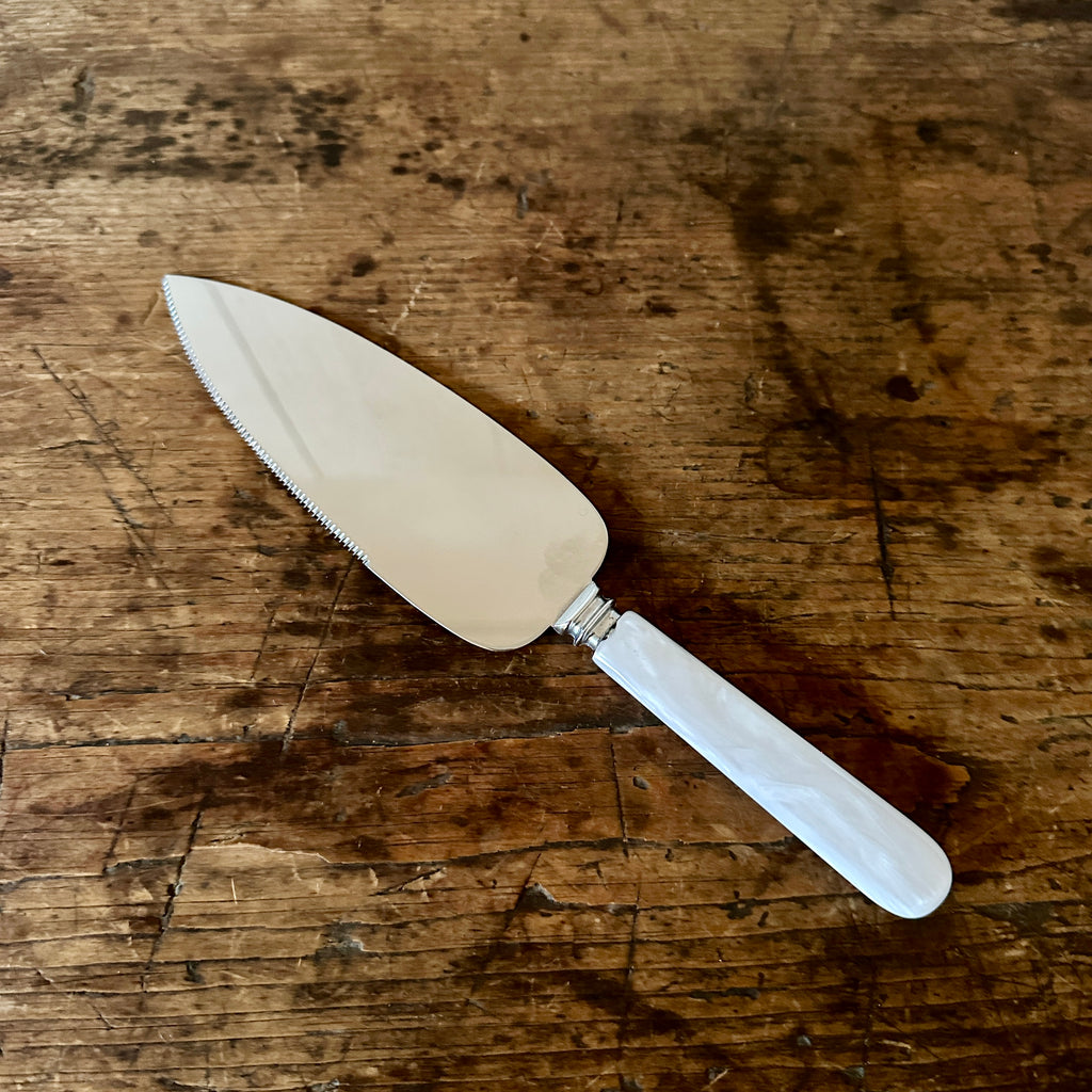 English Mother of Pearl Pie Slicer