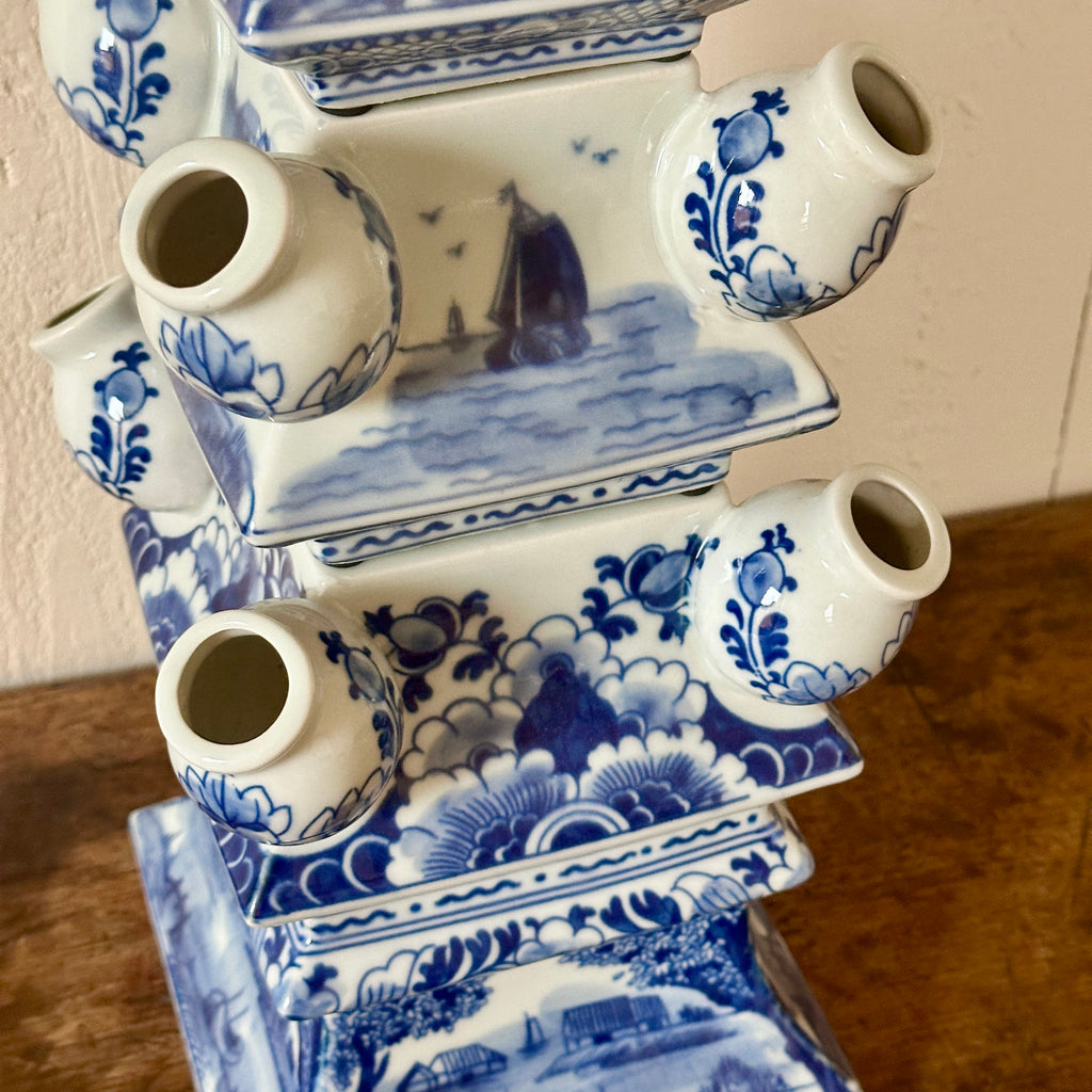 Chinese Porcelain Tulipiere