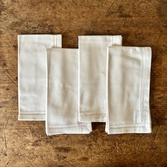 Ivory Double Eyelet Cotton Napkins - Set of 4