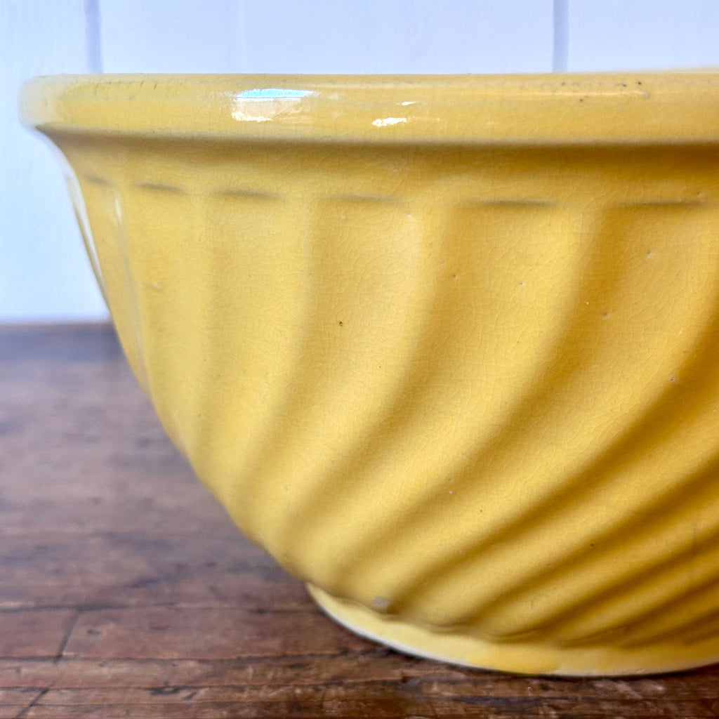 Yellowware Mixing Bowl with Swirl Sides