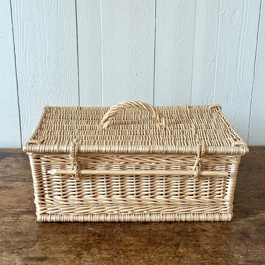 Large White Wicker Needlework Basket