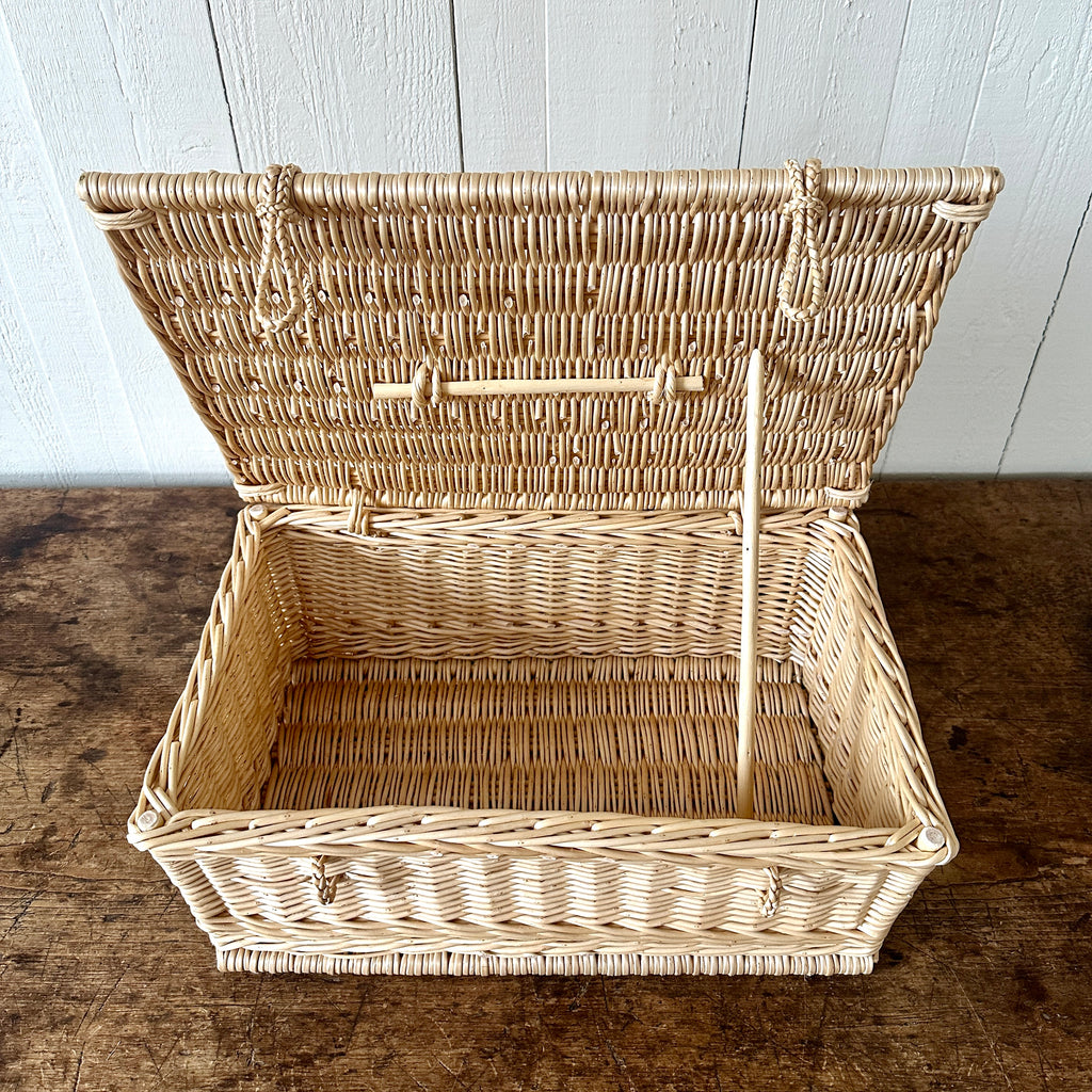 Large White Wicker Needlework Basket