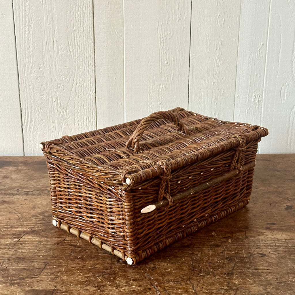 Medium Brown Wicker Needlework Basket