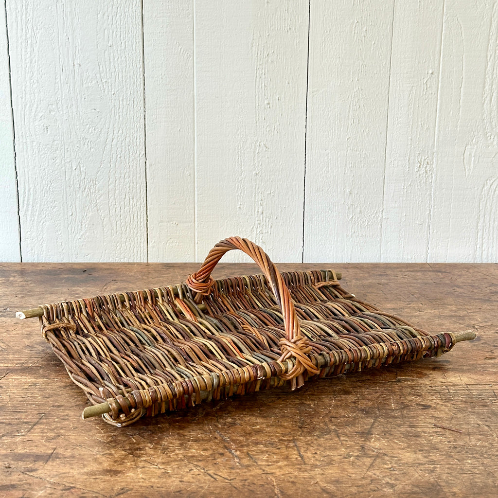 One Handle Willow Provencal Cheese Tray