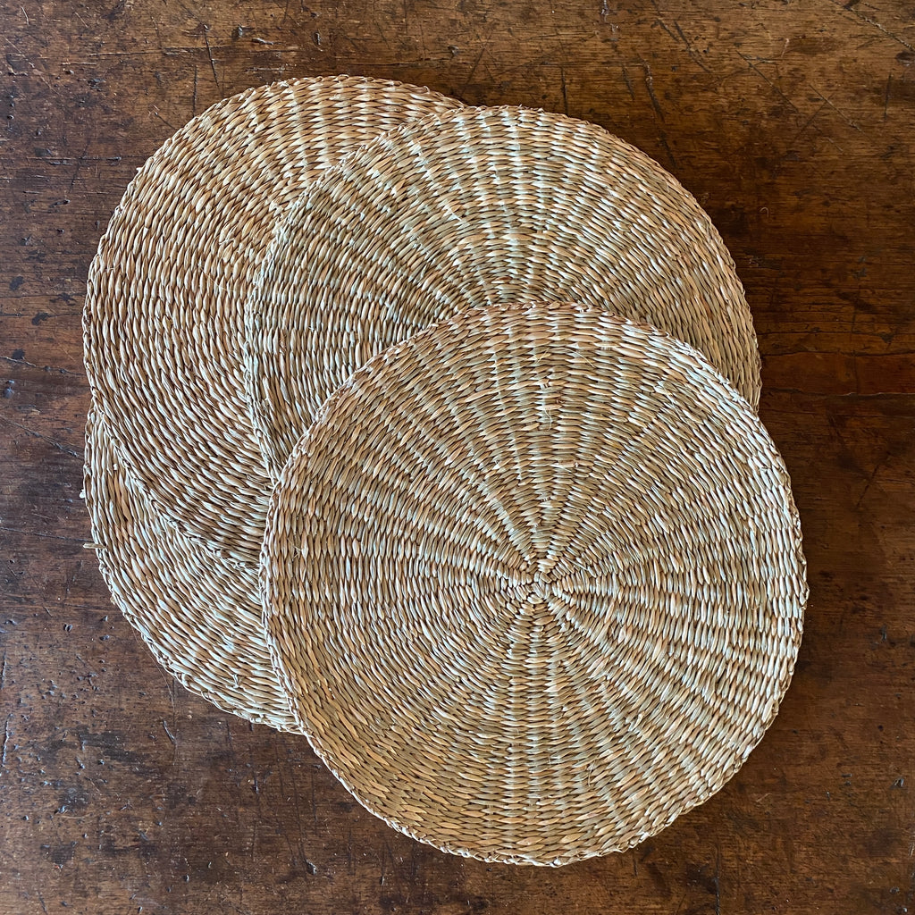Set of Four Spiral Seagrass Placemats - Natural